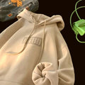 Sudadera con capucha y bolsillo delantero, corte holgado, talla 8XL, estampado de letras caladas; moda para hombres y para parejas.